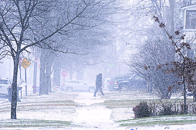 Arctic blast brings snow and wind to the Great Lakes and Northeast ...